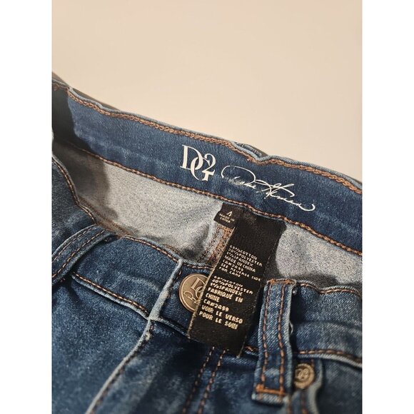 DG2 Diane Gilman Stretch Embroidered Cropped Jeans Floral Size 4P - Picture 7 of 7